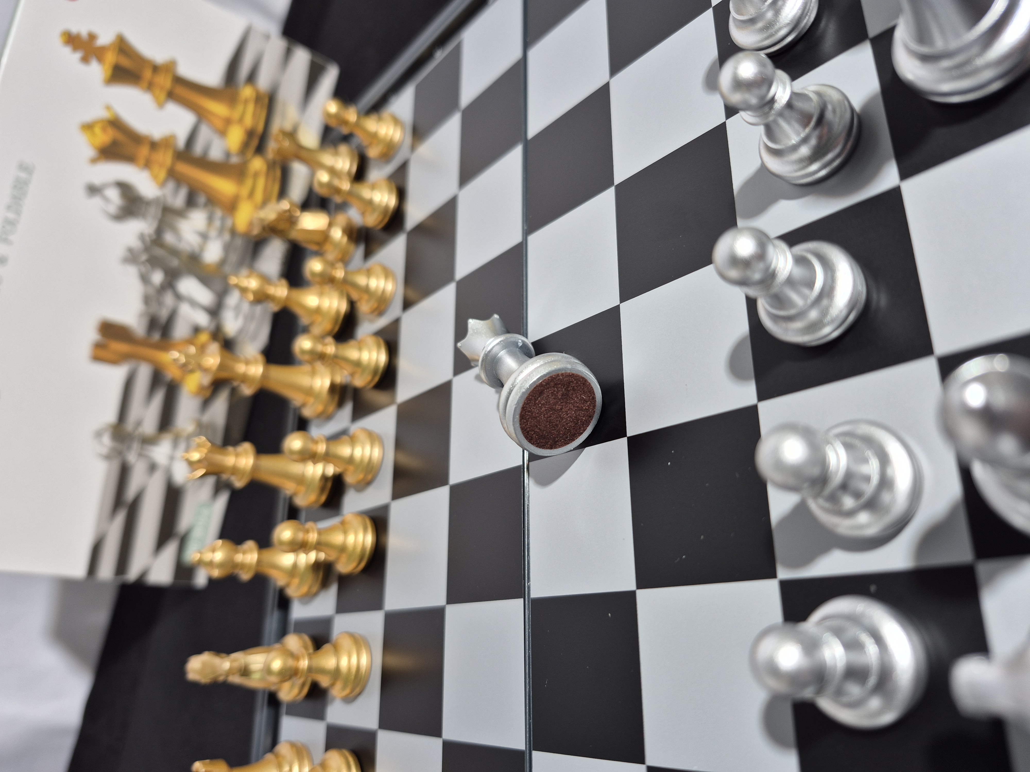 Jogo xadrez magnético dobrável miniatura 2