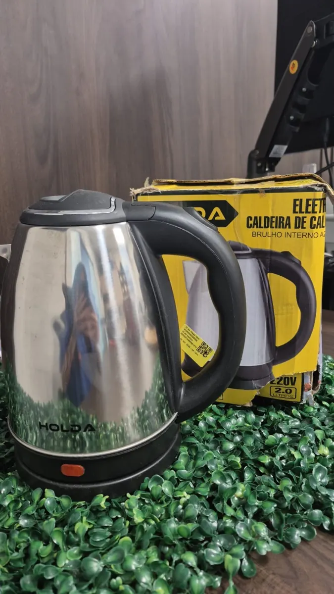 Chaleira elétrica holda 1,8L