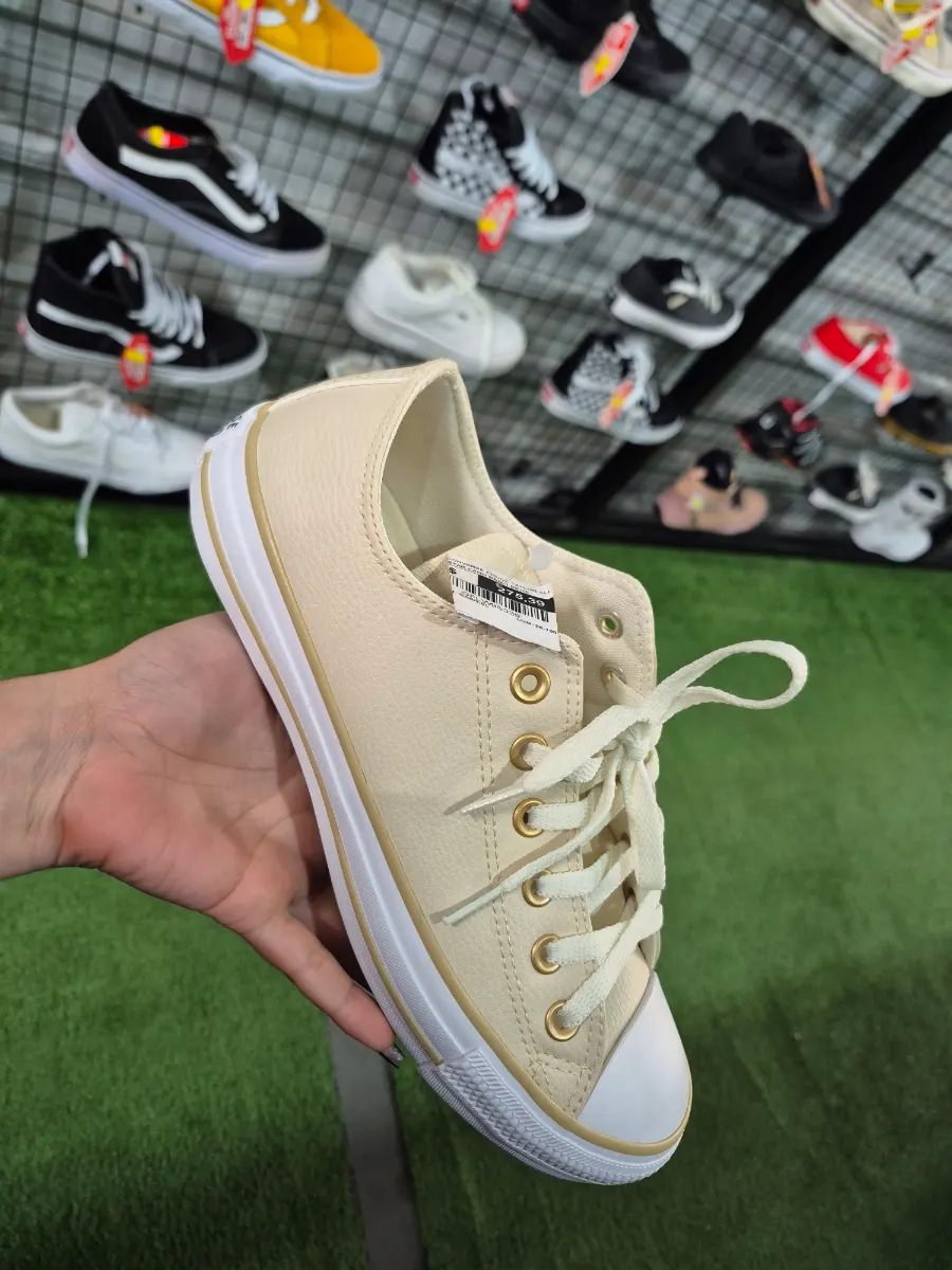 Tênis Converse cano baixo tam 38
